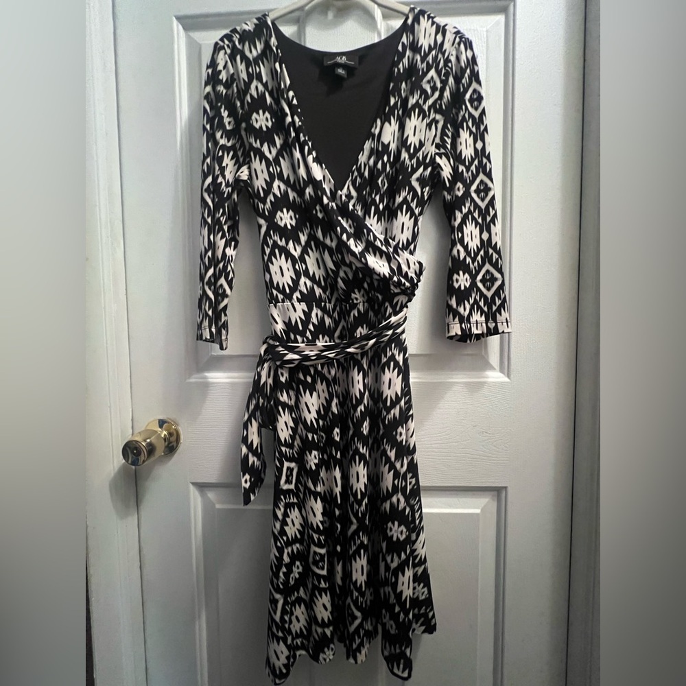 AGB Black and White Wrap Dress with Tie Front V-Neck